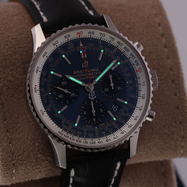 Breitling Navitimer 01 AB0121